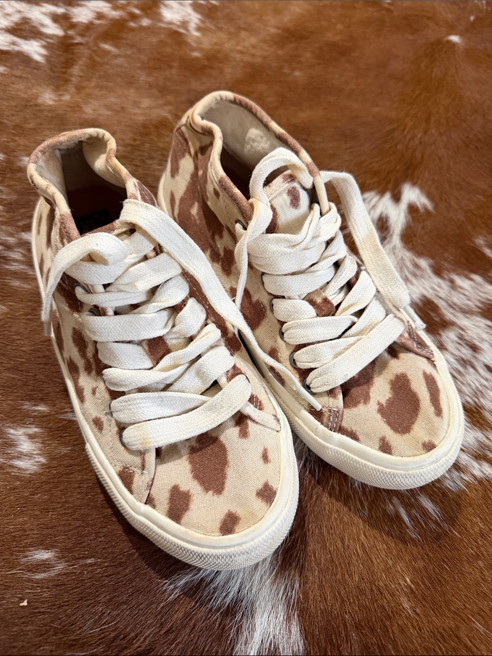 Billabong Cow-Print Canvas Sneakers in Brown and Cream